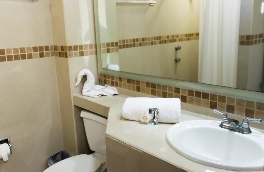Porto Hotel Lazaro Cardenas  Ngoại thất bức ảnh